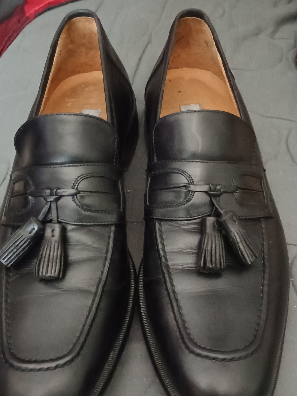 Johnston & Murphy Black Leather Tassel Loafers - (180) Men